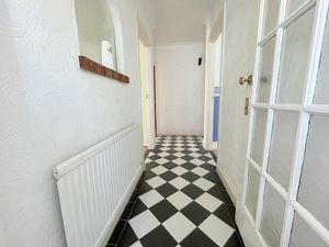 Point Clear Road- click for photo gallery